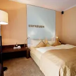 Atrium 4*