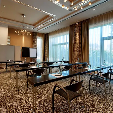 Atrium Hotel