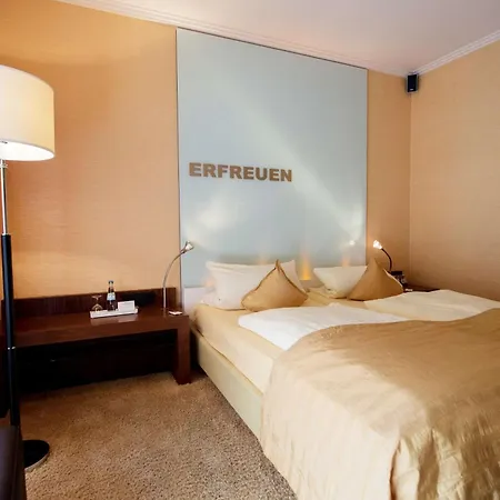 Atrium 4*