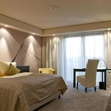 Atrium Hotel 4*
