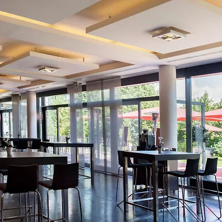 Atrium Hotel