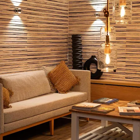 Ξενοδοχείο Atrium 4*